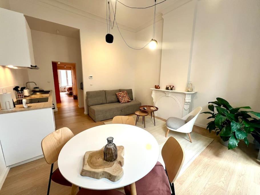 L'Escapade Chic - Cathedrale, Saint Lambert Apartment Liege Bagian luar foto