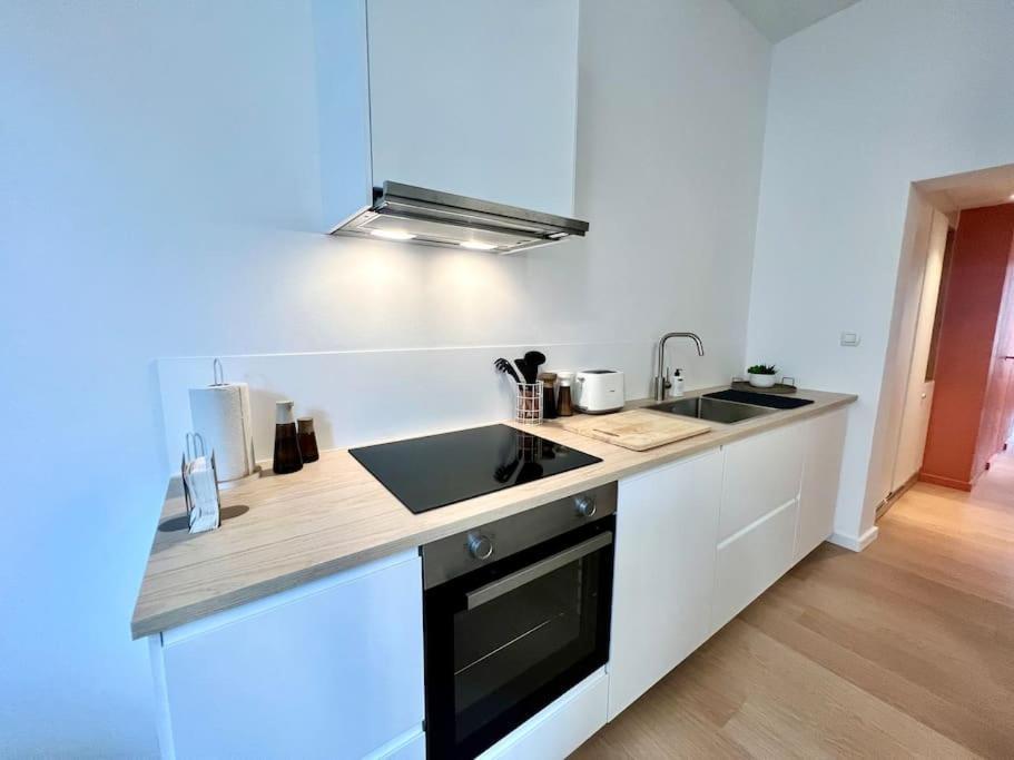 L'Escapade Chic - Cathedrale, Saint Lambert Apartment Liege Bagian luar foto