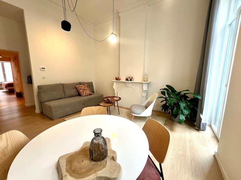 L'Escapade Chic - Cathedrale, Saint Lambert Apartment Liege Bagian luar foto