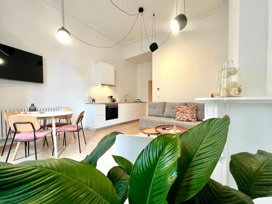 L'Escapade Chic - Cathedrale, Saint Lambert Apartment Liege Bagian luar foto